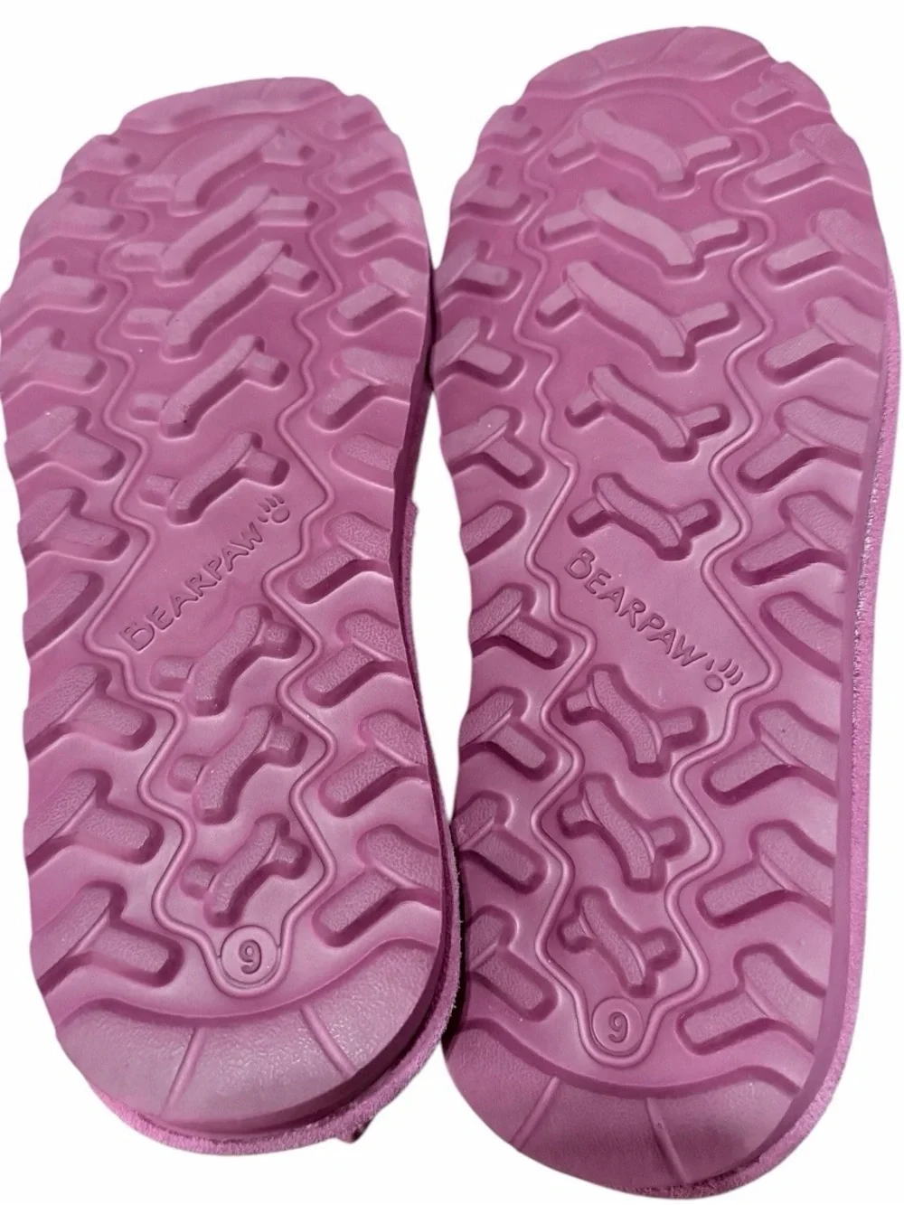BearPaw suede look